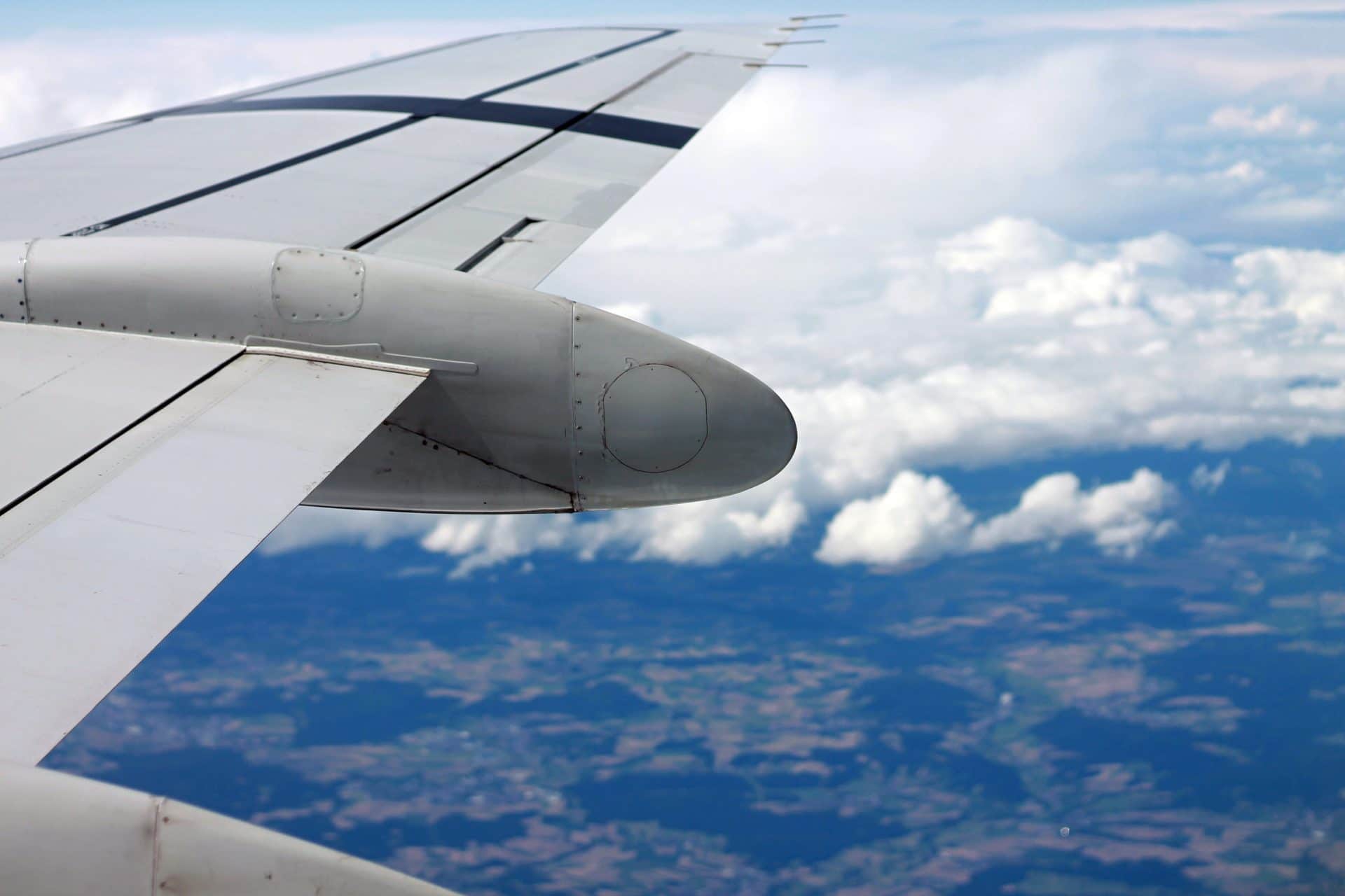 airliner-airplane-flight-3486
